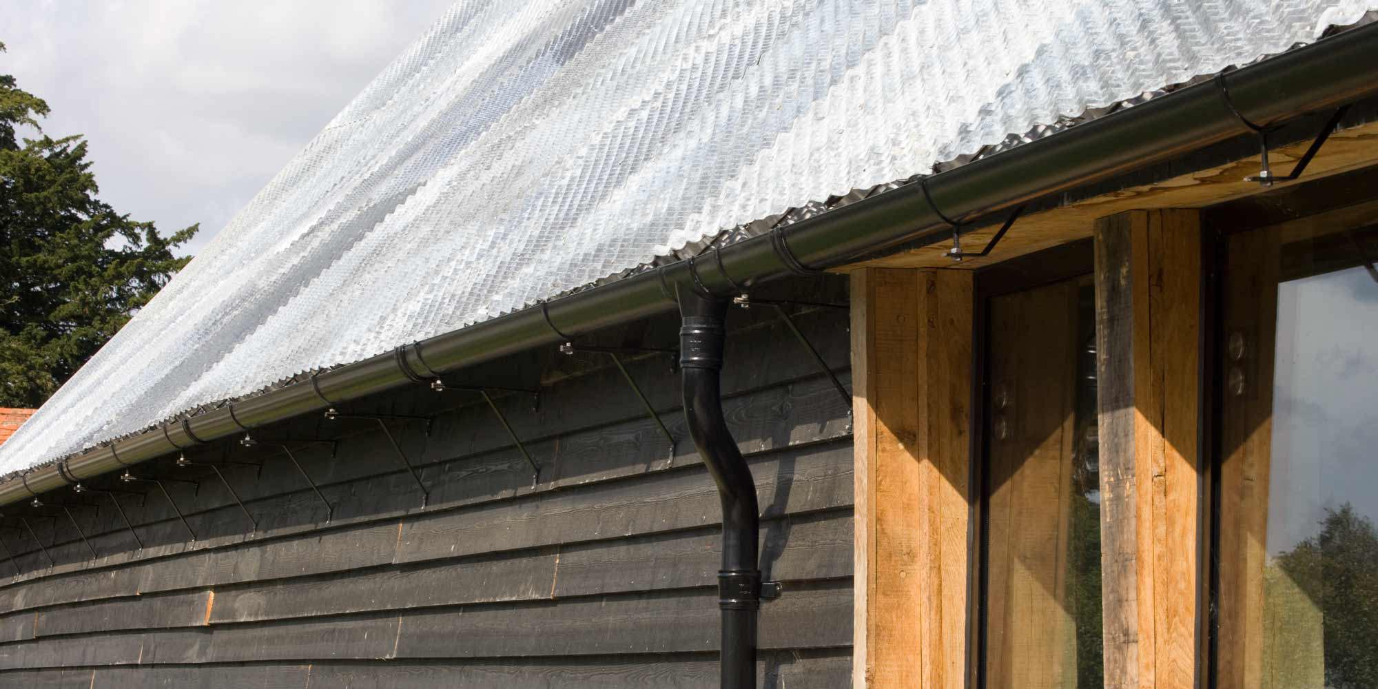 Traditional circular aluminium downpipe systems