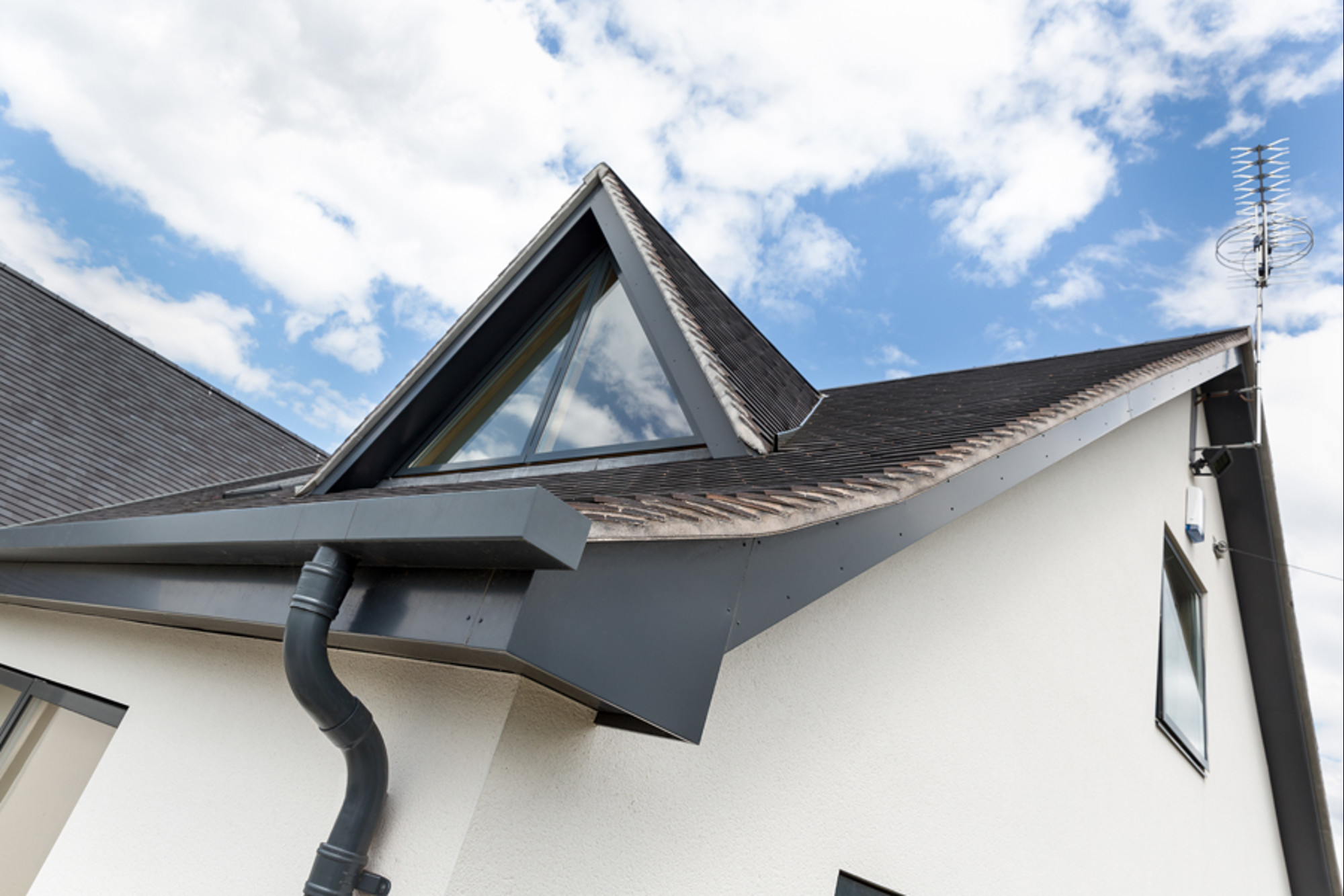 Aluminium guttering by Marley Alutec Grove Spring Belbroughton