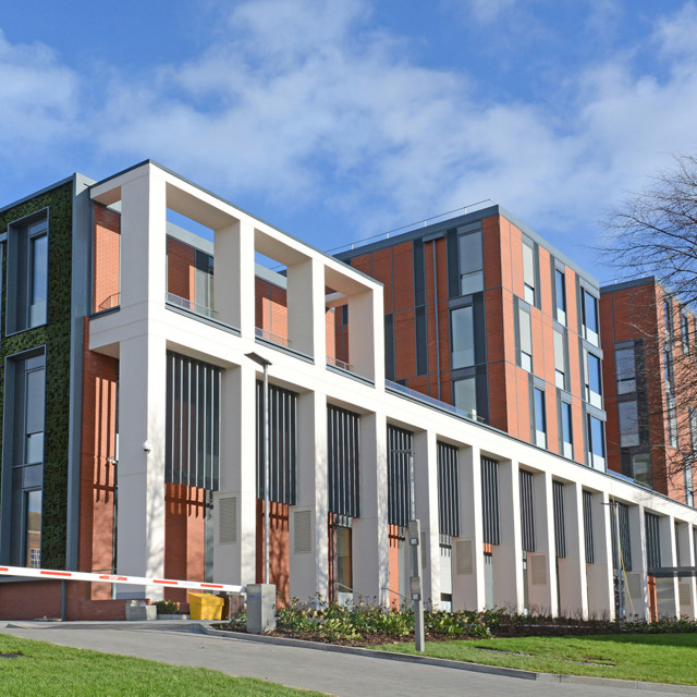 LEICESTER'S CENTRE FOR MEDICINE LEICESTER'S CENTRE FOR MEDICINE