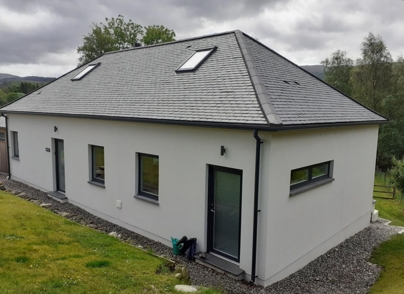 MARLEY ALUTEC’S EVOKE SYSTEM PROVIDES ANSWER TO INSTALLATION CHALLENGES FOR PRIVATE RESIDENCE IN STIRLING