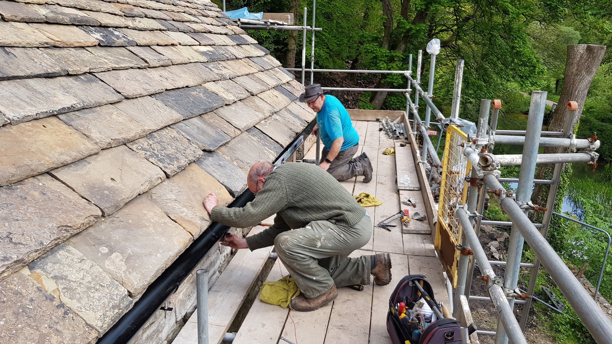 Friends of aqueduct cottage | Marley Alutec | Aluminium Rainwater and Eaves Solutions Friends of aqueduct cottage | Marley Alutec | Aluminium Rainwater and Eaves Solutions